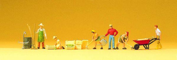 Jardiniers avec outils