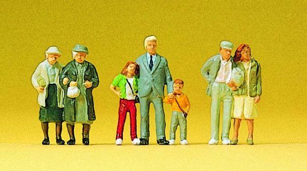 Personnes faisant des courses