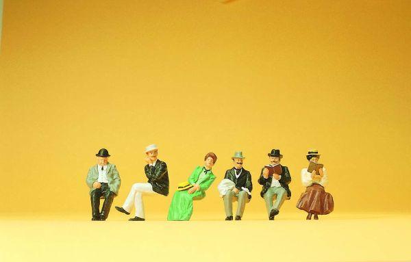 Voyageurs assis en 1900