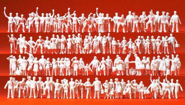 Personnel du chemin de fer et passagers