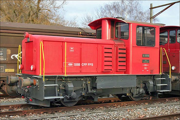 Tm IV No 8755, rouge feu