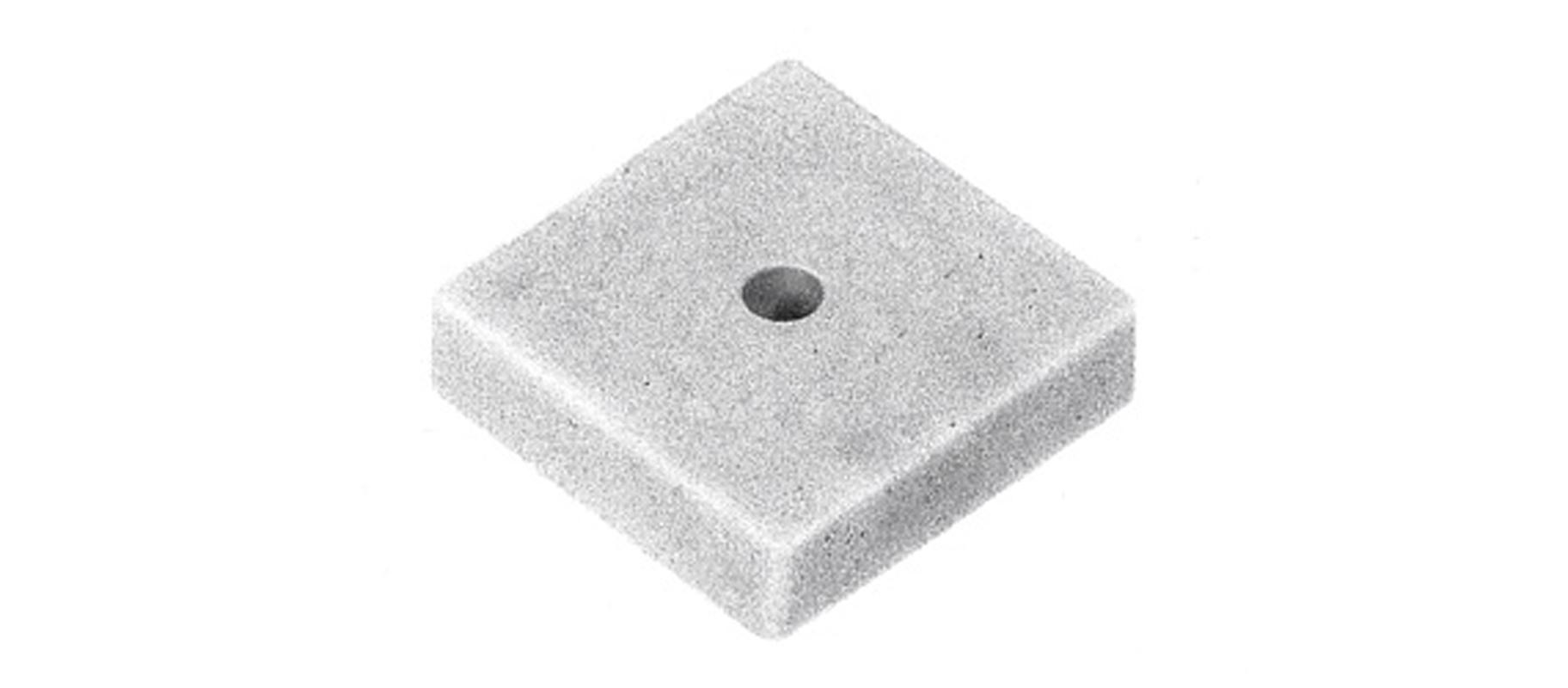 Socle intermediaire pour pylones