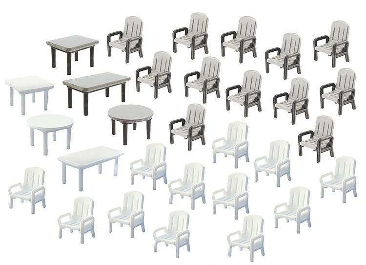 Chaises et tables de jardin