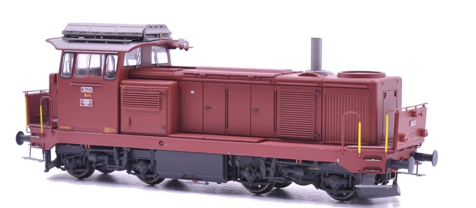 Bm 4/4 18423, brune AVEC cheminee "argent"