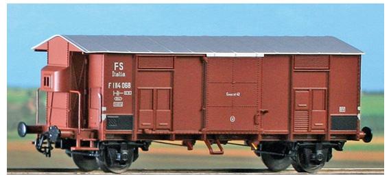 Wagon couvert avec guerite, typer F