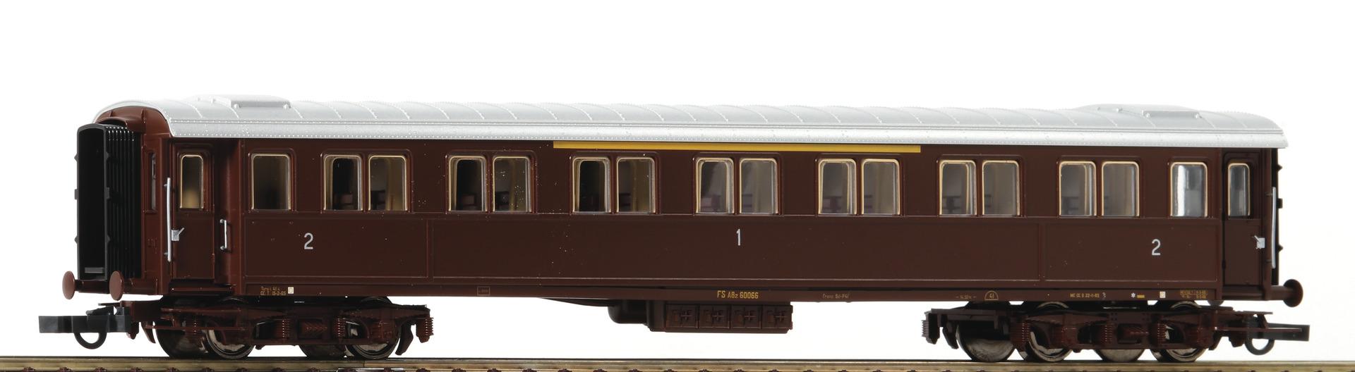 Voiture mixte 1ere/2eme classe type 10000