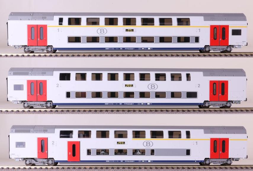 Coffret de 3 voitures 2 etages portes rouges