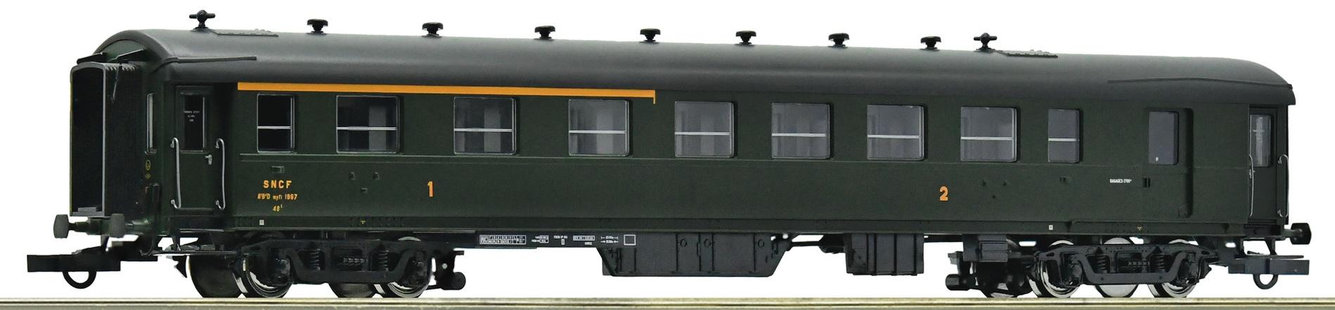 Voiture voyageurs mixte 1ere / 2eme classe et fourgon, ancienne type A3B4D